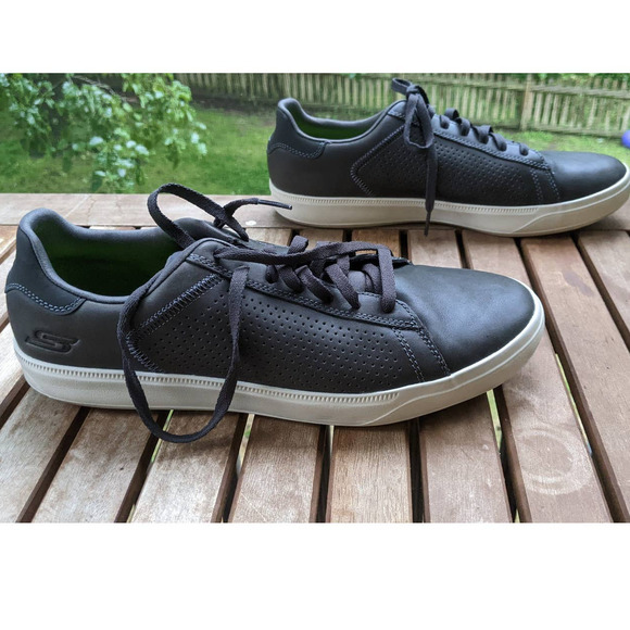 Skechers GOGA MAX Size 9.5 Gray  Mens Leather Sneakers ON-THE-GO Quick Fit 54323 - Picture 3 of 10
